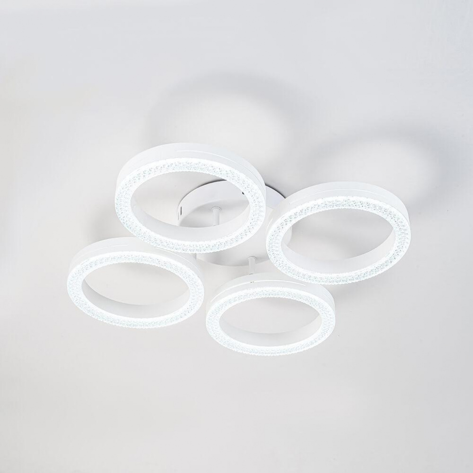 Потолочная люстра Escada Fianit 10282/4LED